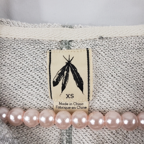 ⛔Anthro Three Feathers Pullover Hoodie Sweatshirt - Picture 2 of 7